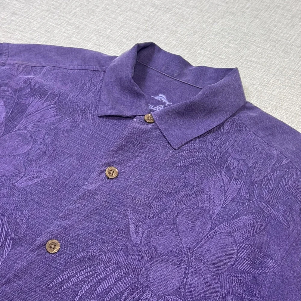 Tommy Bahama Button-Up Shirt Mens M Purple Floral Silk Short Sleeve Relaxed Fit